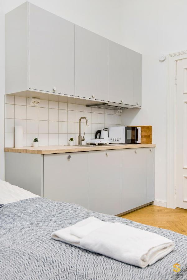 Appartement Pieni Roobertinkatu Big 13 à Helsinki Extérieur photo